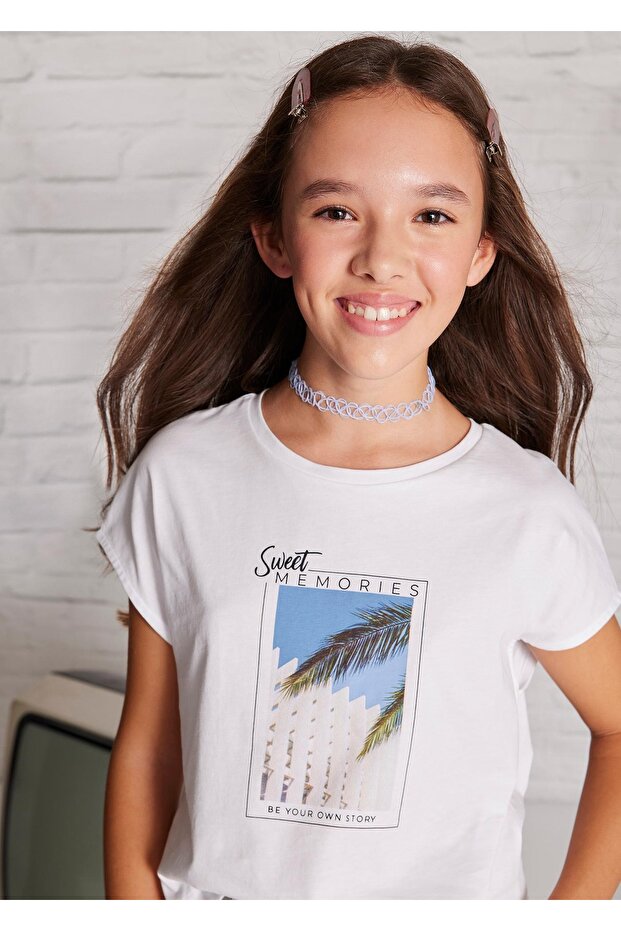 Girl's Graphic T-Shirt White 6026