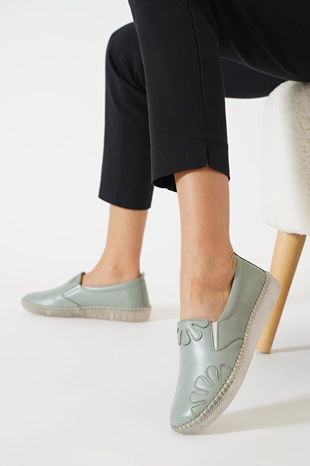 Garetes Side Floral Genuine Leather Women's Shoes Avocado Green