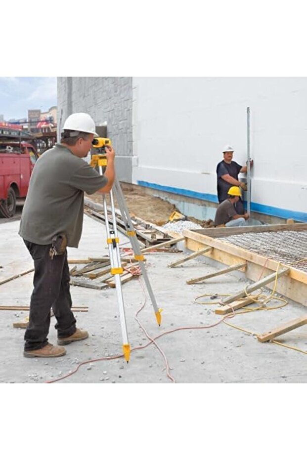 Automatic Optical Level with 26x Magnification for 300ft Range (DW096) - 2