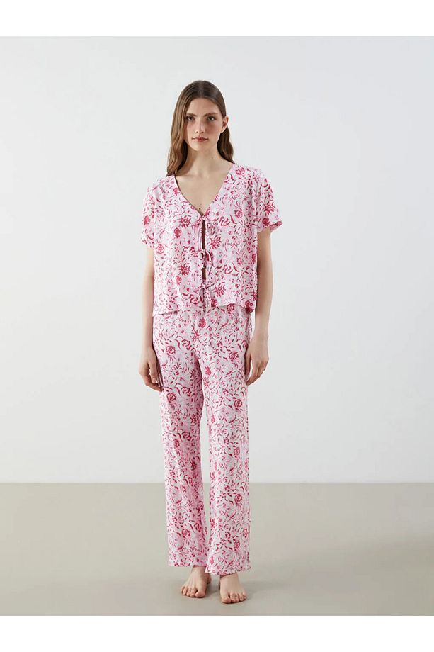 LCW DREAM Ekru V Yaka Desenli Kadın Pijama Takımı - 1