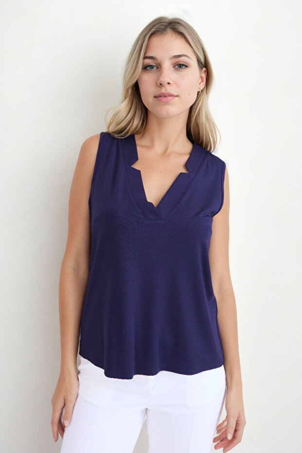 V Yaka Sıfır Kol Bluz - 1