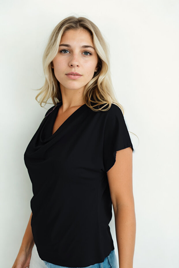 بلوزة ثنيات ذات ياقة متدلية - 3