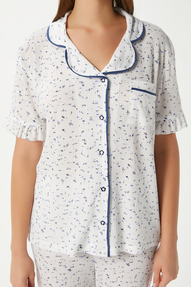 Kadın Fırfırlı Mavi Minik Çiçekli Ön Düğmeli Kısa Kol Alt Üst Pijama Takımı - 6