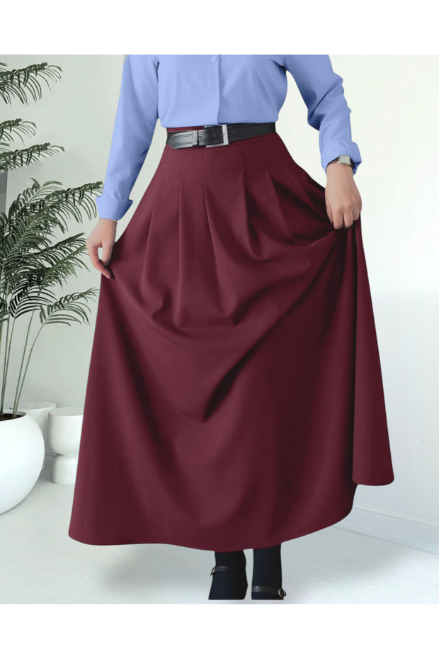 تنورة واسعة بجيوب مطوي