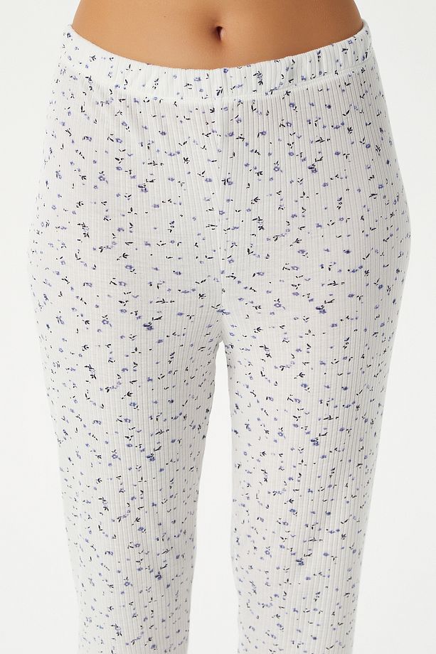 Kadın Fırfırlı Mavi Minik Çiçekli Ön Düğmeli Kısa Kol Alt Üst Pijama Takımı - 8