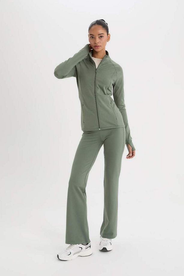 Yeni Sezon DeFactoFit Flare Fit Sporcu Eşofman Altı İspanyol Paça Standart Boy Basic Düz - 3