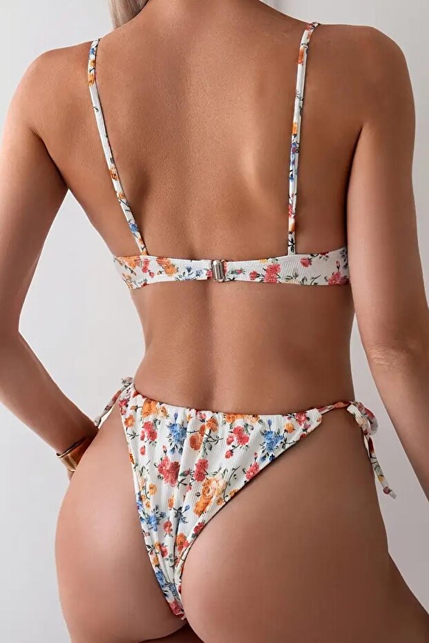 Çiçek Baskılı Bikini Üstü - 4