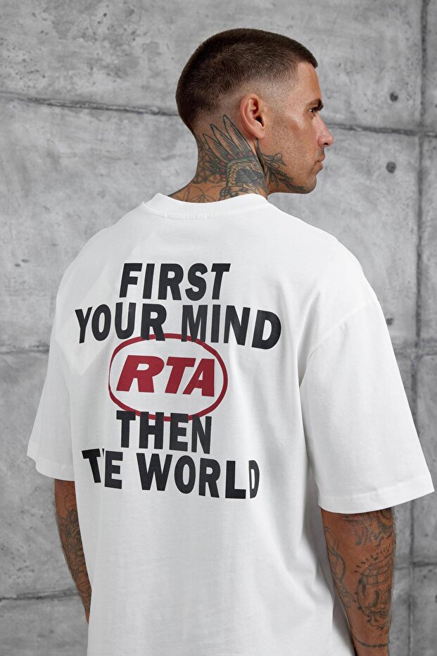 تي شيرت رجالي مطبوع عليه First Your Mind باللون الأبيض مقاس كبير وياقة دائرية من نسيج القطن السميك