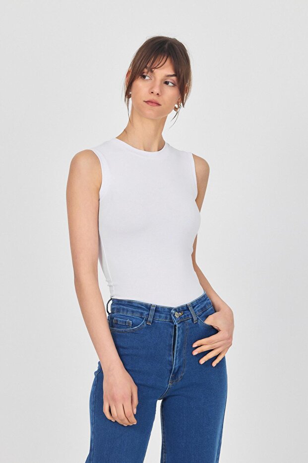 White Crew Neck Sleeveless Undershirt 319 - 7