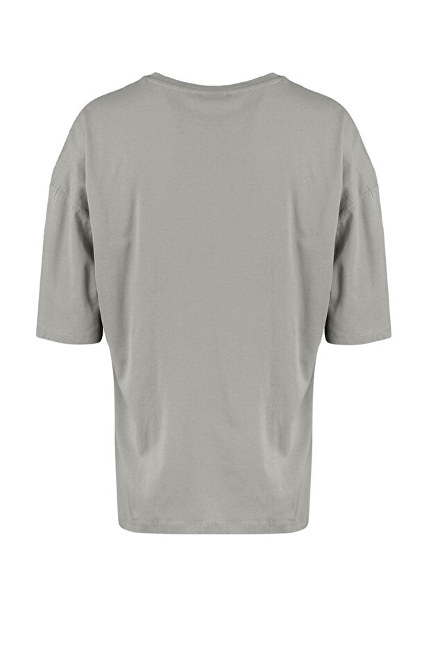Gri Basic %100 Pamuklu Bisiklet Yaka Oversize/Geniş Kesim Kısa Kollu T-Shirt TMNSS22TS0318 - 11