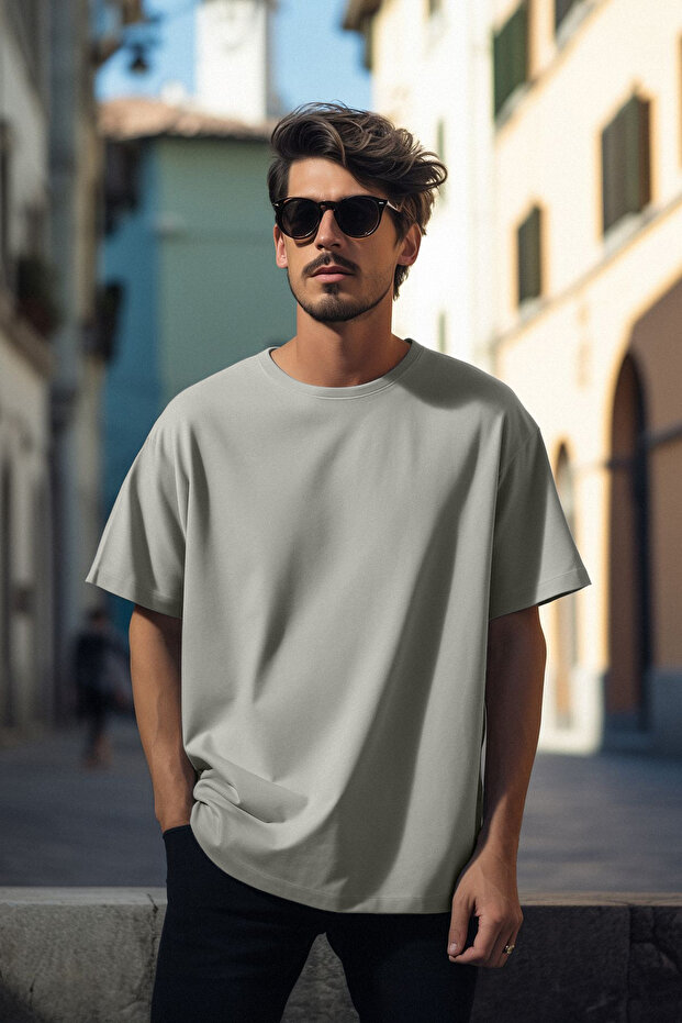 Gri Basic %100 Pamuklu Bisiklet Yaka Oversize/Geniş Kesim Kısa Kollu T-Shirt TMNSS22TS0318 - 1