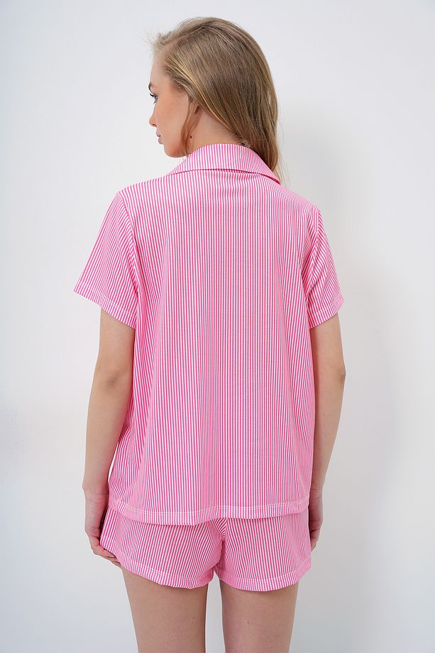Kadın Pembe Çizgi Desenli Örme Pamuklu Gömlek Ve Şort Pijama Takımı PJM-X13884 - 6