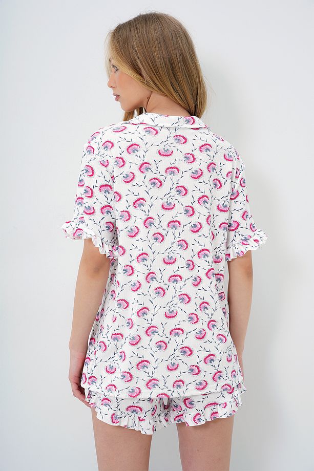 Kırmızı Tek Cepli Kolları Ve Paçası Fırfırlı Pamuklu Gömlek Ve Şortlu Pijama Takımı PJM-X13896 - 7