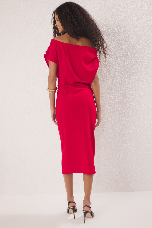 Kırmızı Midi Büzgü/Drape Detaylı Örme Elbise TWOSS25EL00780 - 4