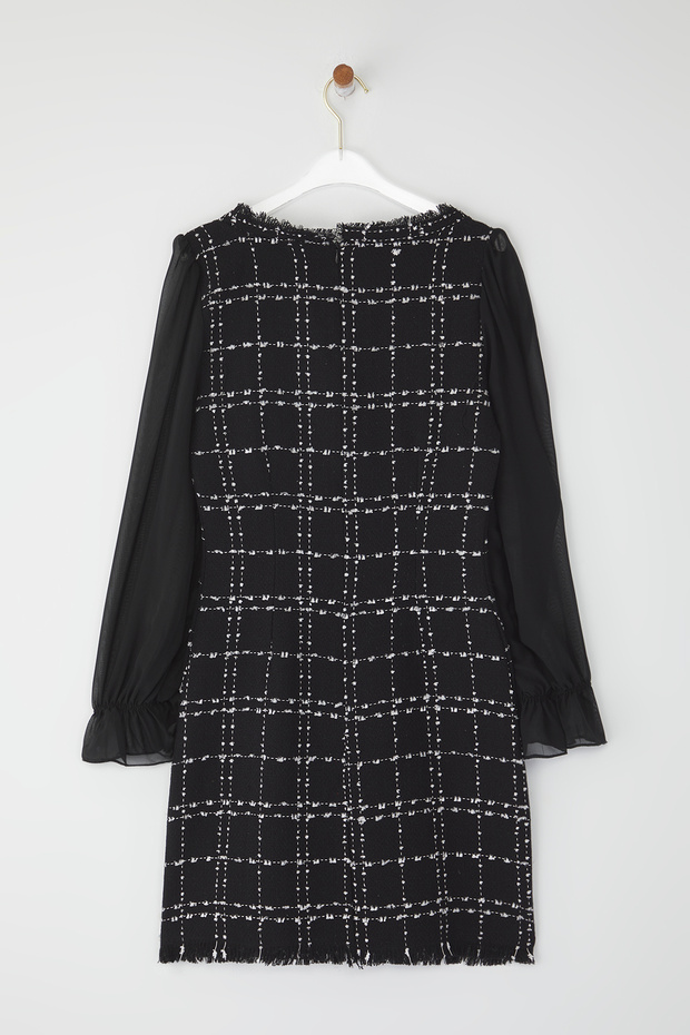 Czarna tweedowa mini sukienka z szyfonu o linii A i szczegółowa tkana sukienka TWOAW21EL0532 - 11