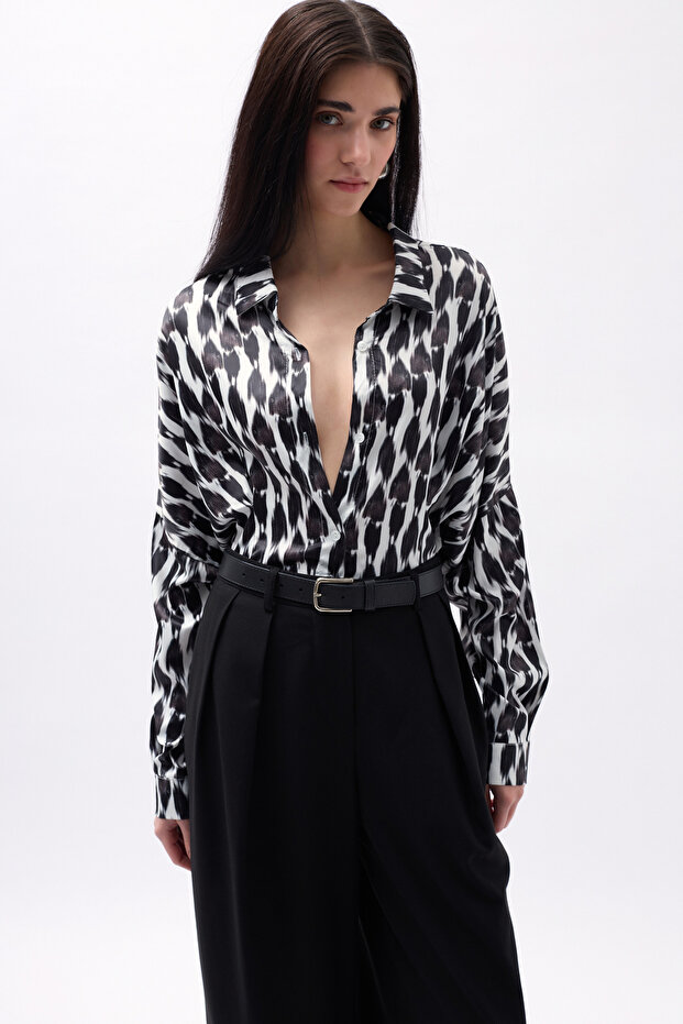 Black Crop Shirt - Patterned