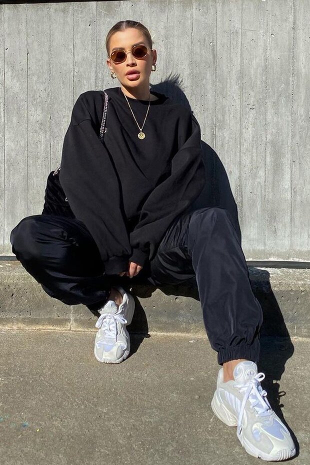 Siyah Bisiklet Yaka Basic Sweatshirt MG1559 - 2