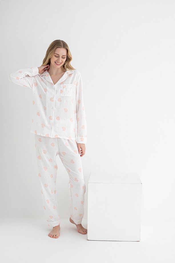 Dofi Kadın Ekru Gülen Kalp Desenli Pijama Takımı Uzun Kollu, Düğmeli, Aerobin Kumaş - 3