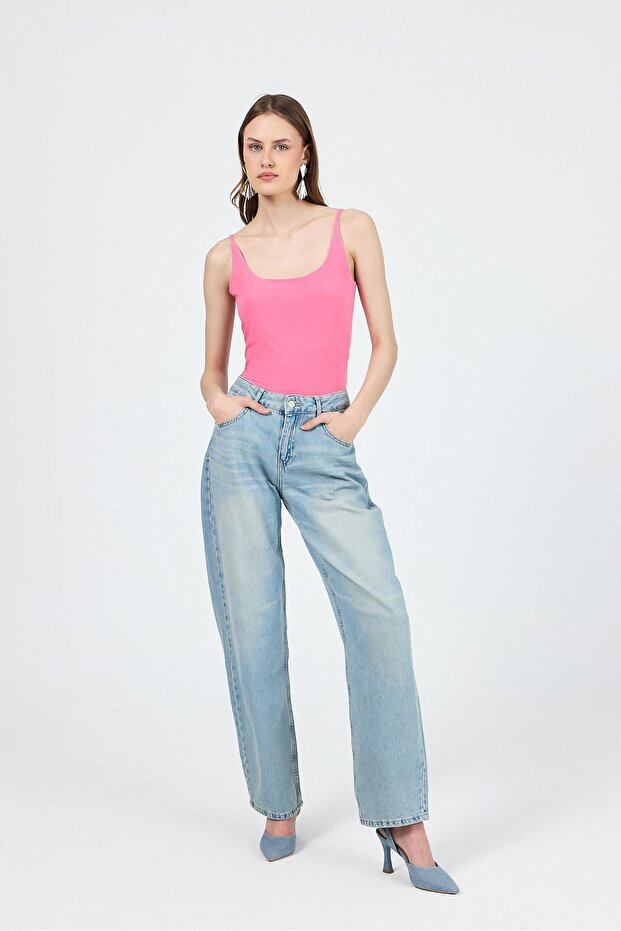 بدلة للجسم بحزام رفيع وردي اللون 13255 - 2