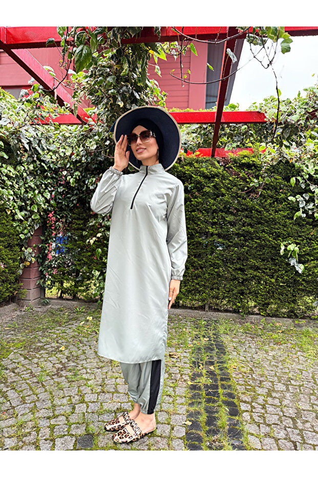 Sports Cut Bottom Garnished Hijab Swimsuit