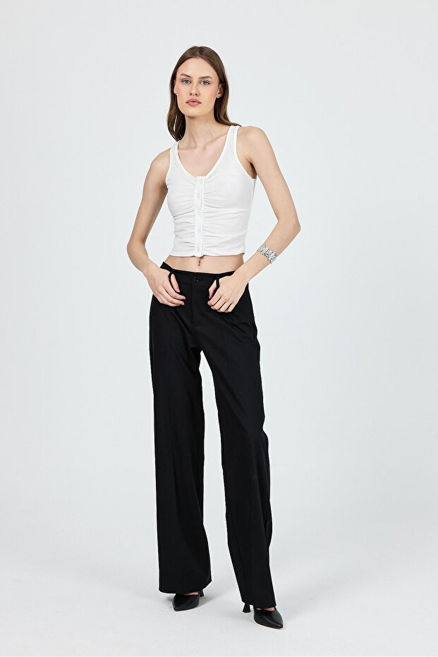 إكرو رقبة على شكل حرف U وأزرار علوية 13298 - 7