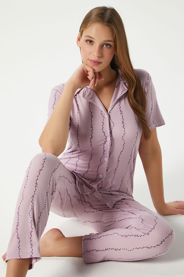 Kadın Spring Yumuşak Doku Lila Bahar Dalı Ön Düğmeli Kısa Kollu Pijama Takımı - 1
