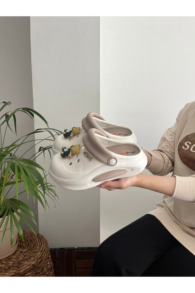 Closed Front High Sole Slippers Garden Doctor Nurse Daily Slippers (Choose One Size Larger!)