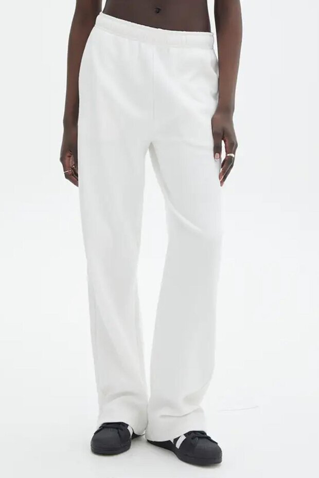 Bílé široké tepláky Basic MG1916 - 2