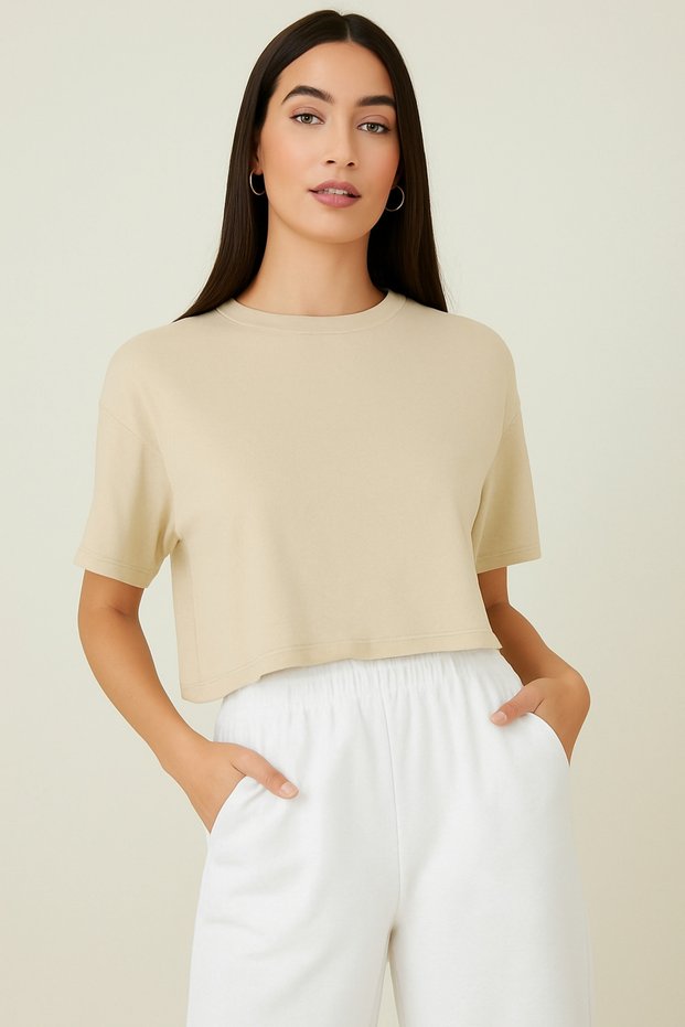 Women's Relaxed Cut Oversize Crop T-Shirt