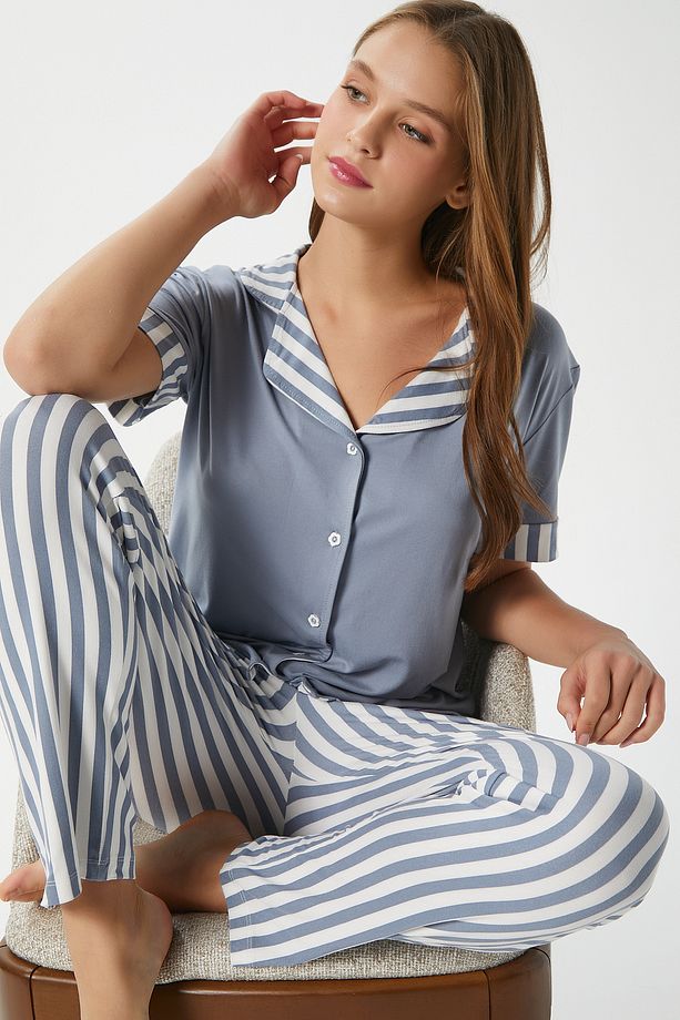 Kadın Elena Yumuşak Doku Gri Çizgili Ön Düğme Kısa Kollu Pijama Takımı - 5