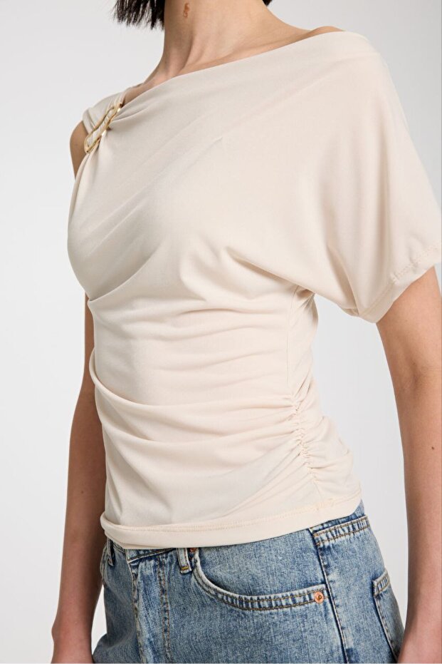 Blouse with One Shoulder Accessory