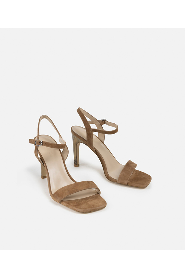 TOPUKLU AYAKKABI - 3