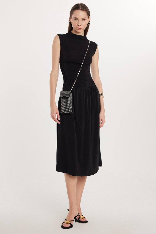 Women's Slim Fit Slim Fit Black Sleeveless Crew Neck Midi Dress