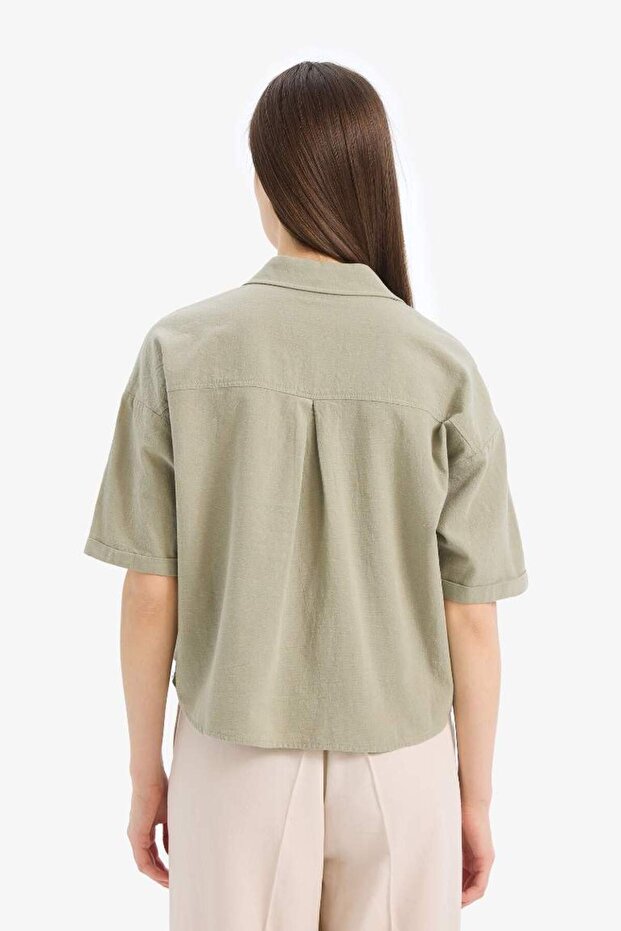 Boxy Fit Basic Einfarbiges Kurzarmhemd V2523AZ25SP - 6