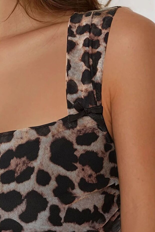 Leopard Patterned Square Neck Slim Fit Top - 5