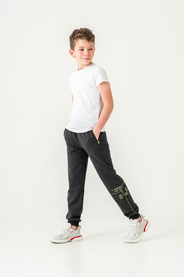 Croos the Lines Printed Pockets Zippered Boys' Sweatpants