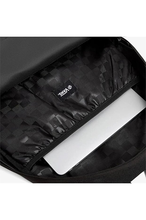 حقيبة ظهر كلاسيكية سوداء من Old Skool - 7