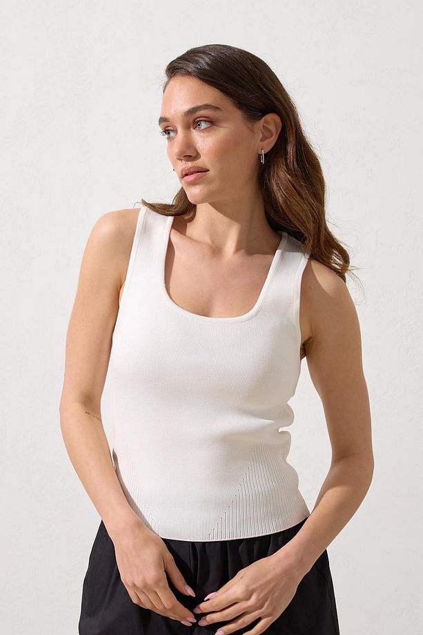 Ekru Kolsuz Crop Triko Bluz - 3