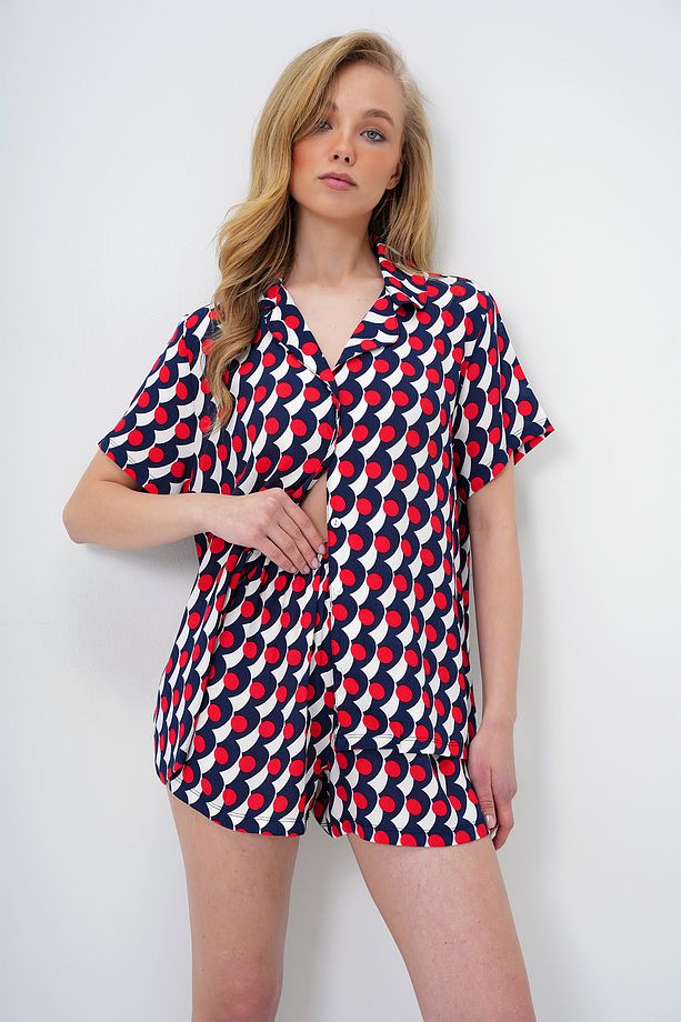 Kadın Lacivert Geometrik Desenli Önü Düğmeli Dokuma Gömlek Ve Şort Pijama Takım PJM-X13889 - 2