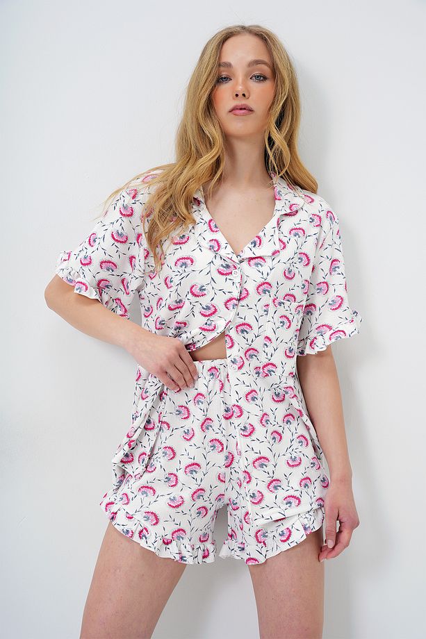 Kırmızı Tek Cepli Kolları Ve Paçası Fırfırlı Pamuklu Gömlek Ve Şortlu Pijama Takımı PJM-X13896 - 5