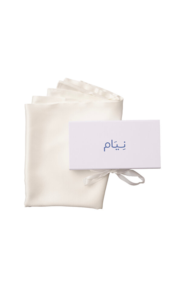 White silk cover (single).