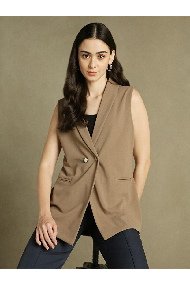 سترة طويلة بدون أكمام وأزرار سادة - 6