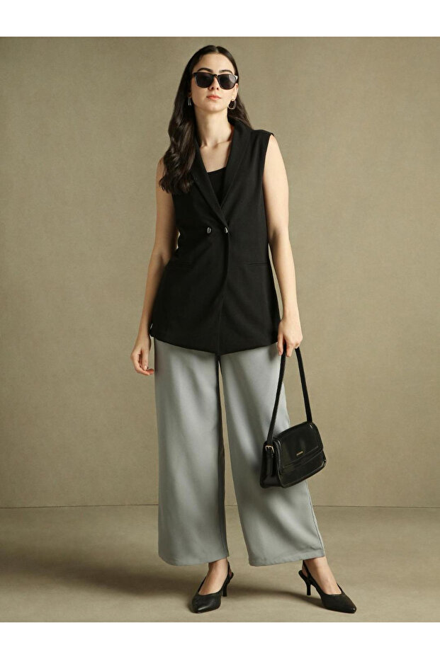 سترة بلا أكمام بأزرار سادة - 3