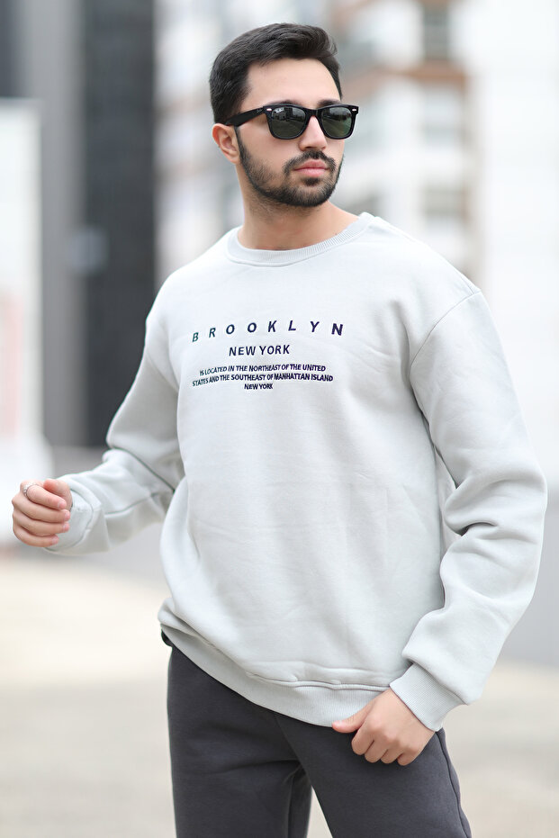 Men's Winter Oversize Sweatshirt Light Gray O Neck Ribbed 3 Thread Ribbon Embroidery - 10022