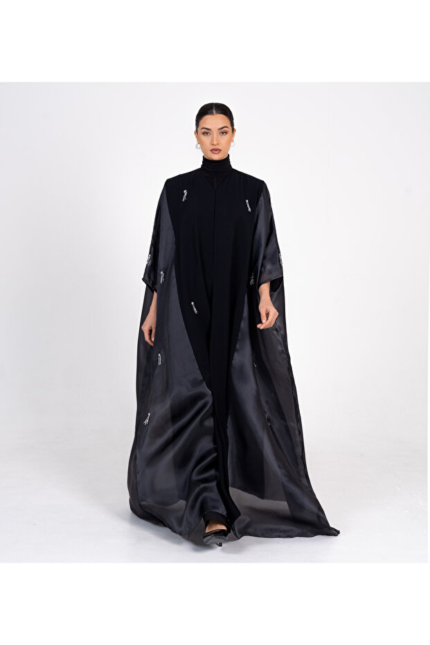 Black-R-202512