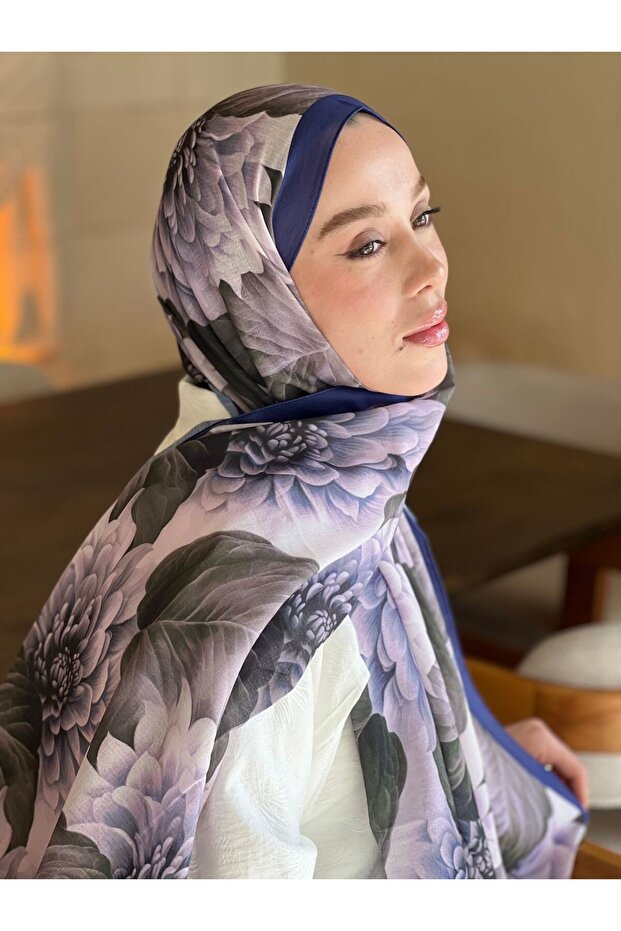 Hydrangea Pattern Lina Shawl - 3