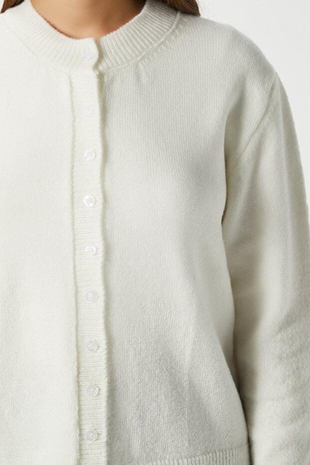 Kadın Nina Bisiklet Yaka Ekru Basic Hırka - 5