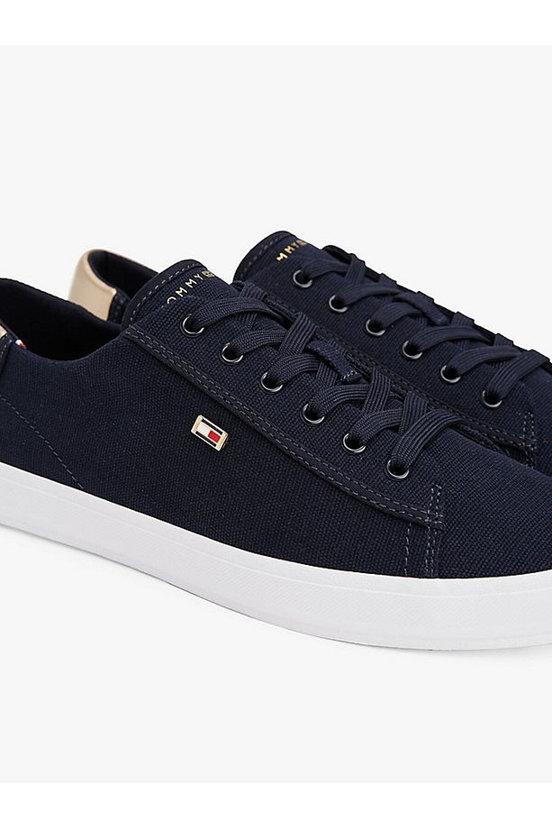 Vulc Canvas Lace Up Sneaker - 6