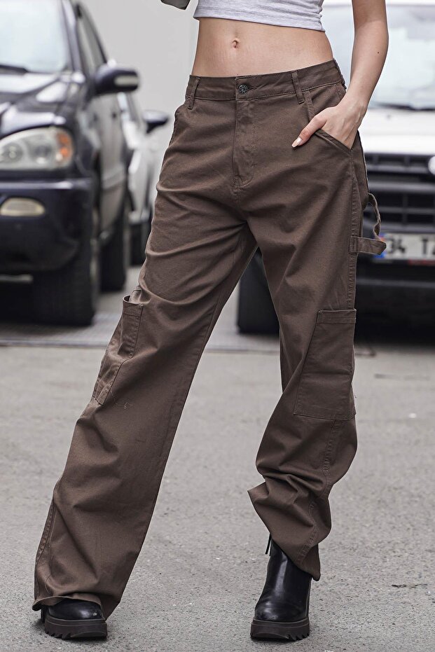 Brown Straight Fit Cargo Pants Mg1601