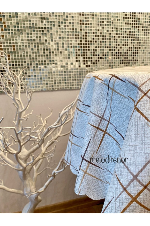Fantastic Thick Fiber Backing Non-Slip Cream Coffee Modern Striped Checkered Wipeable Checkered Pvc Round Oilcloth Tablecloth